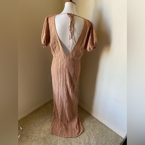 Jen’s Pirate Booty Women’s Dress Beige Size Large Lace Deep V Neck Maxi - Picture 4 of 9